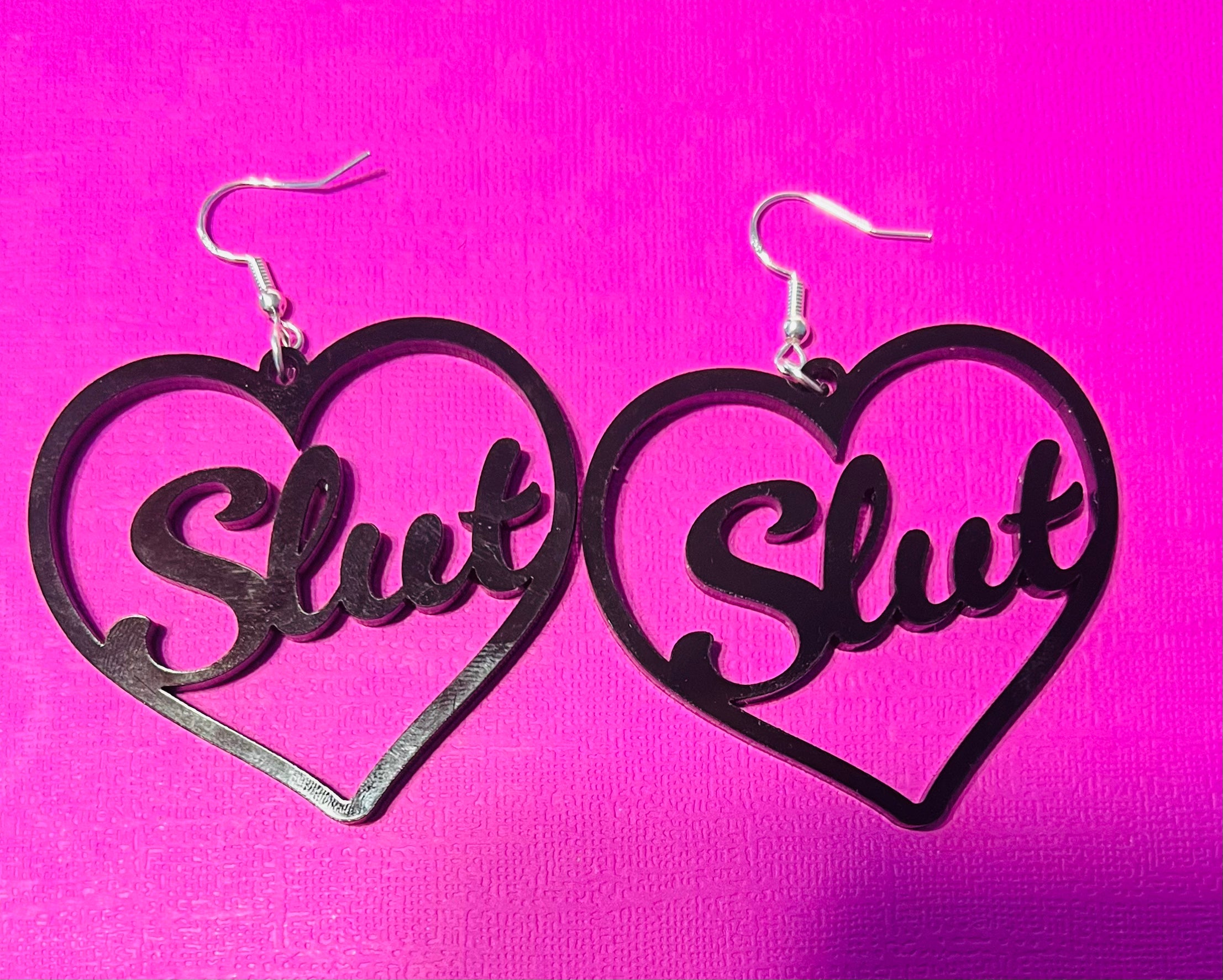 Slut black earrings